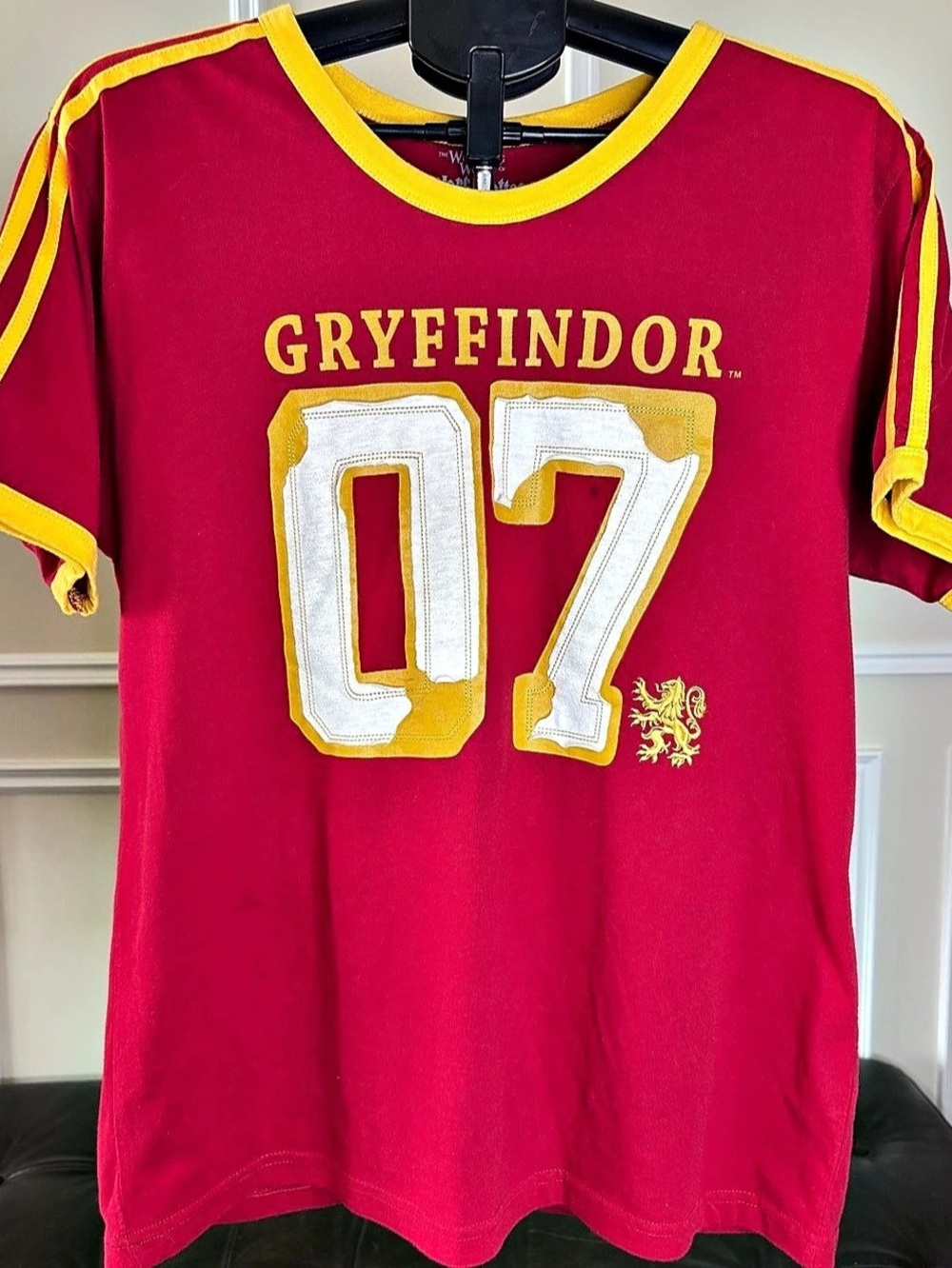 Wizarding World of Harry Potter Gryffindor 07 Quidditch Jersey T-Shirt Boys' L